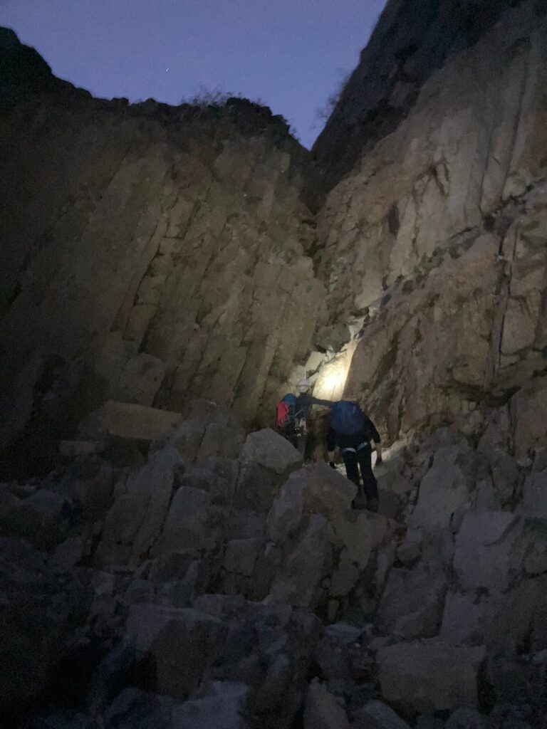 奥穂高岳 滝沢大滝左ルンゼ取り付き