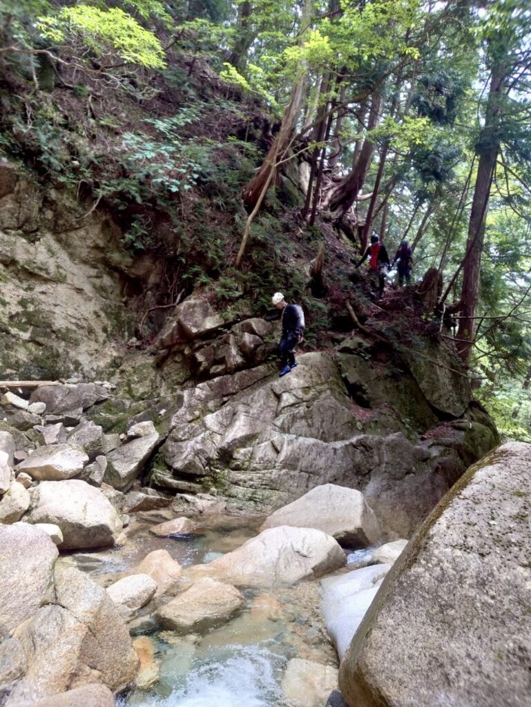 岩倉川樽ヶ沢 巻道は分かりやすい