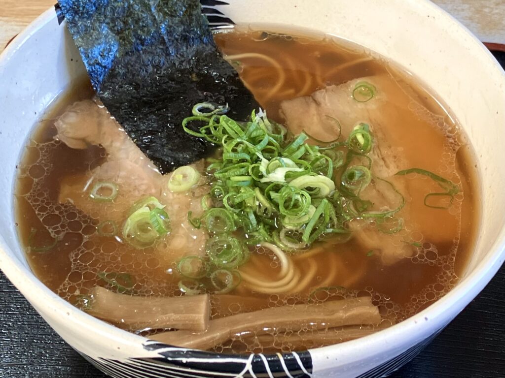 支那そばや日歩未(ひふみ)の醤油ラーメン