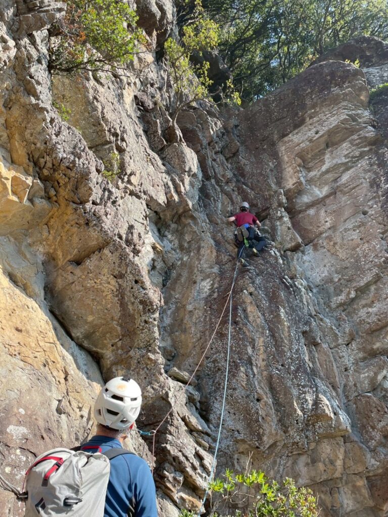 城山 西南カンテ 6ピッチ目 フェイス 5.7