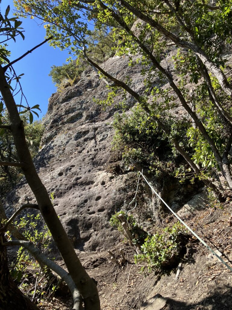 城山 スタートレック 5ピッチ目取り付きまで5m歩き